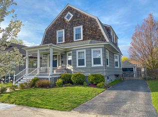 41 Moorland Ave, Cranston, RI 02905