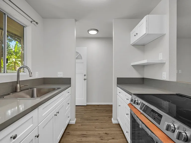 160 Keonekai Rd #27-105 — Photo 7