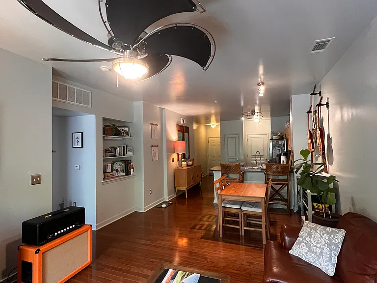 2020 5th Ave S #337 — Photo 3