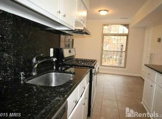 3364 Woodburn Rd APT 33, Annandale, VA 22003