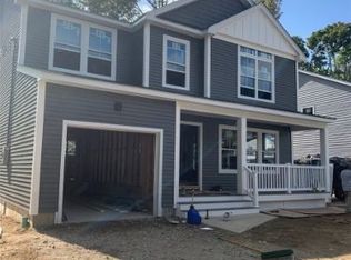 188 Manhattan Ave, Babylon, NY 11704