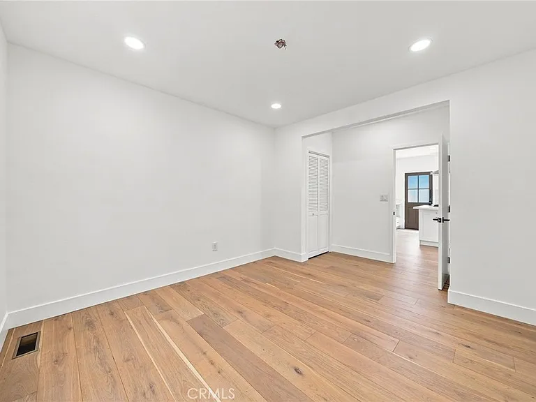 1338 Bruce Ave — Photo 29