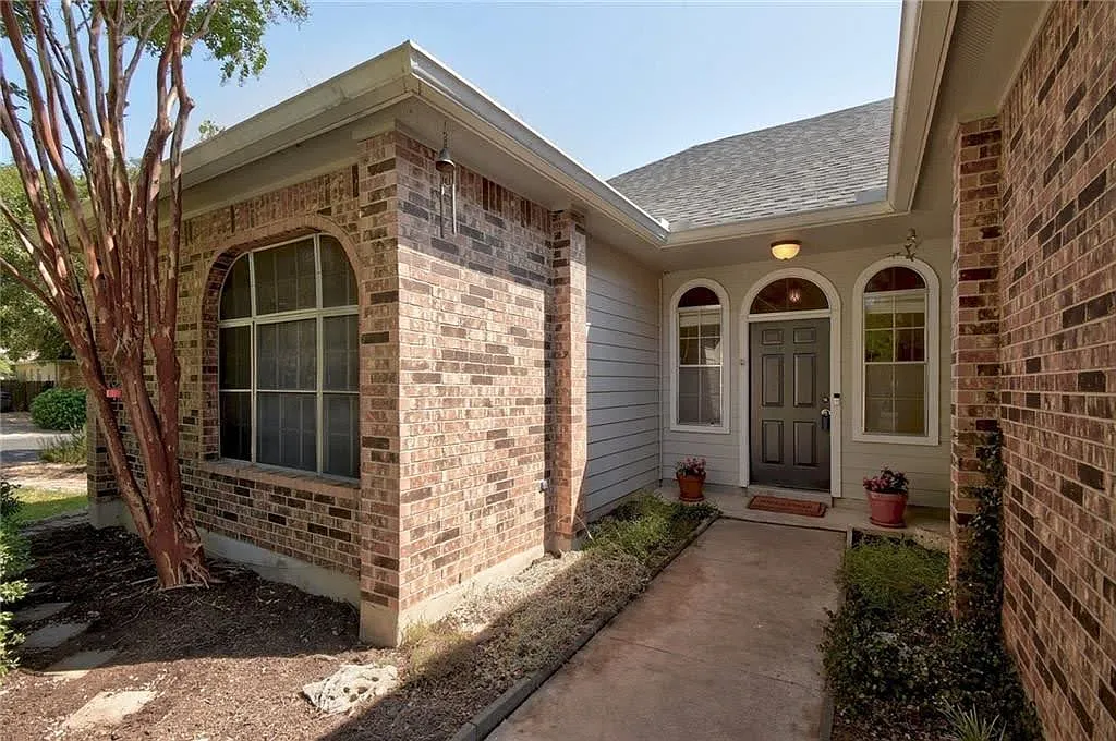 12609 Deer Falls Dr — Photo 1
