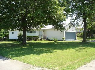 3014 Holmans Ln, Jeffersonville, IN 47130