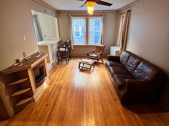 3rd image of 49 Park Ave Unit 25