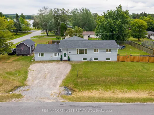 25 Park Ave, Kenora, ON P9N 4H9