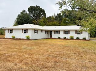 1570 County Road 32, Etta, MS 38627