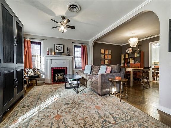 2nd image of 3001 Goldenrod Ave