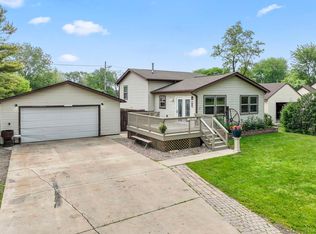 1813 Galilee Ave, Zion, IL 60099