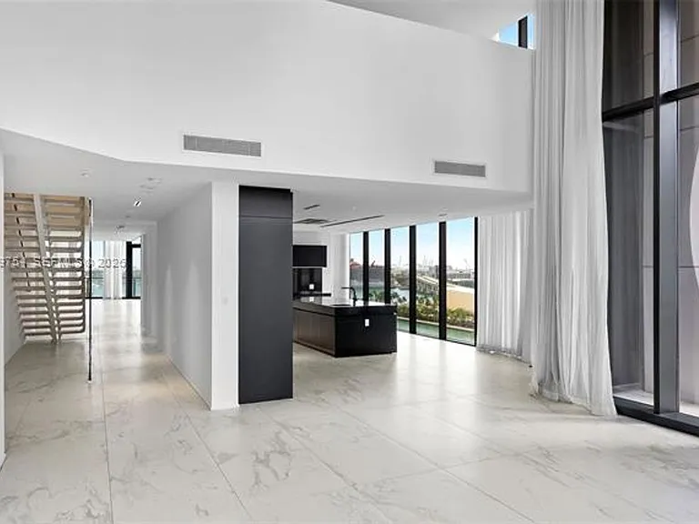 1000 Biscayne Blvd #1201 — Photo 15