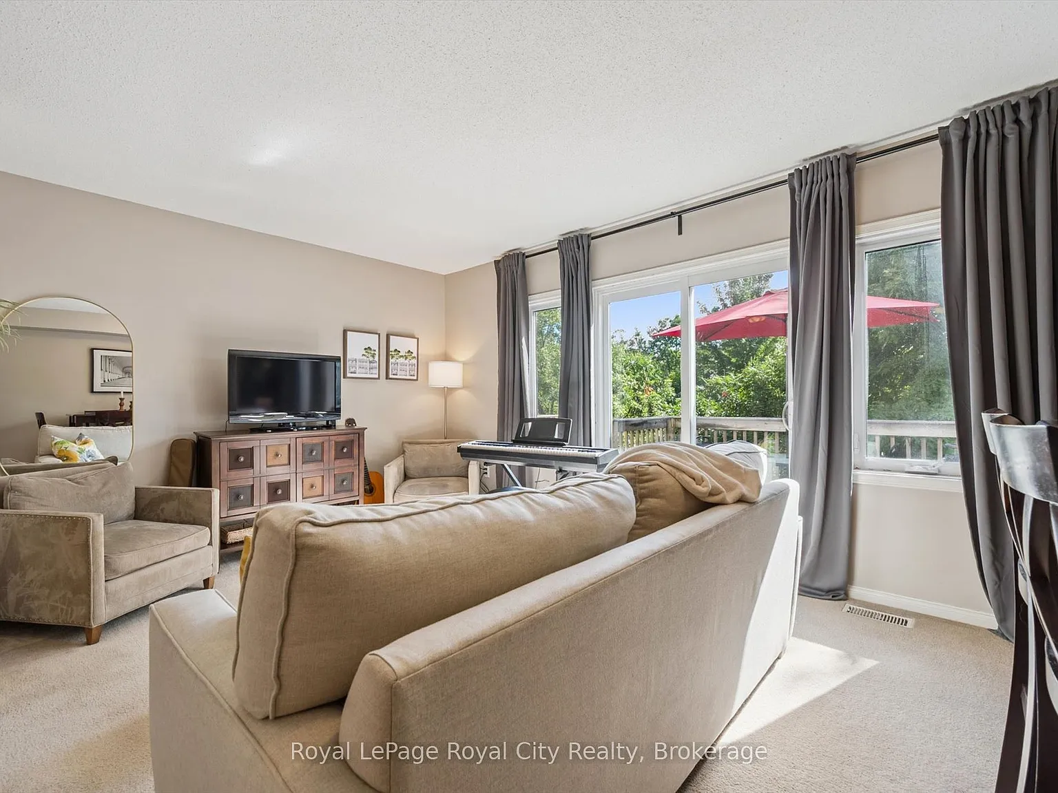 3 bed, $3,000 — Photo 4
