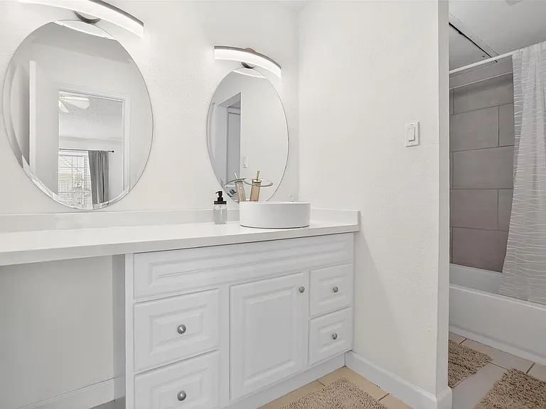3770 Lovers Wood Ln #610 — Photo 26