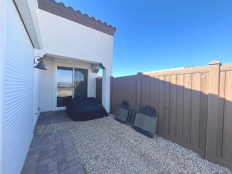 1533 Franklin Ln — Photo 68