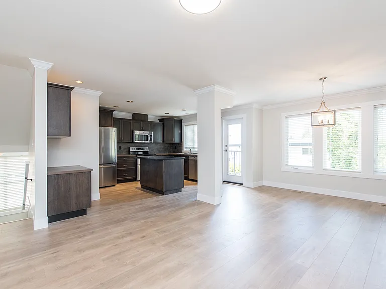 8491 Piper Cres #6 — Photo 19