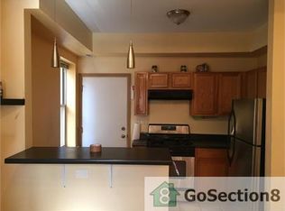 2303 E 70th Pl APT 116W, Chicago, IL 60649