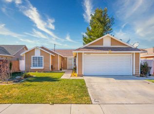 45917 Schamise St, Lancaster, CA 93534