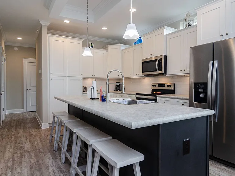 208 Spartanburg Ave — Photo 5