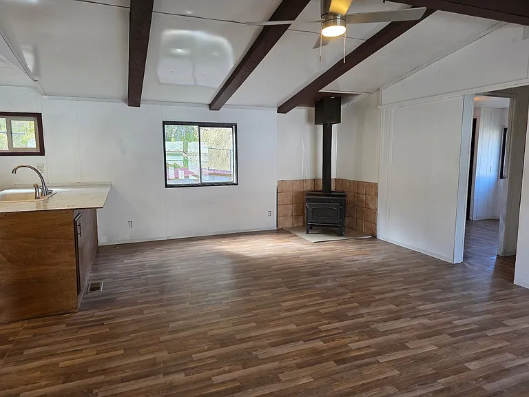 2800 Miner St — Photo 7