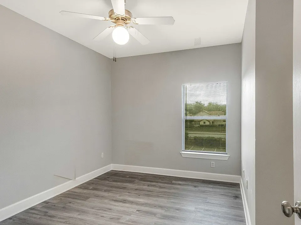 1901 Crossing Pl #2302