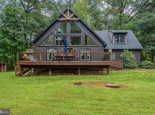 9353 Camp Rd, Red Lion, PA 17356