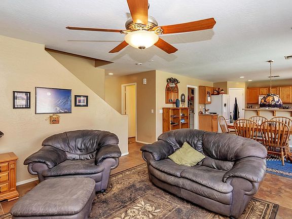 5th image of 15446 W Hope Dr