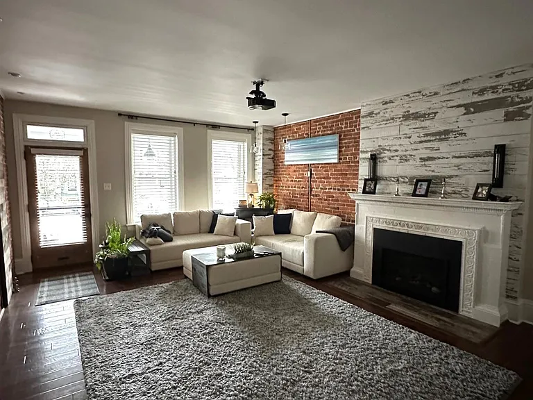 348 College Ave #1 — Photo 4