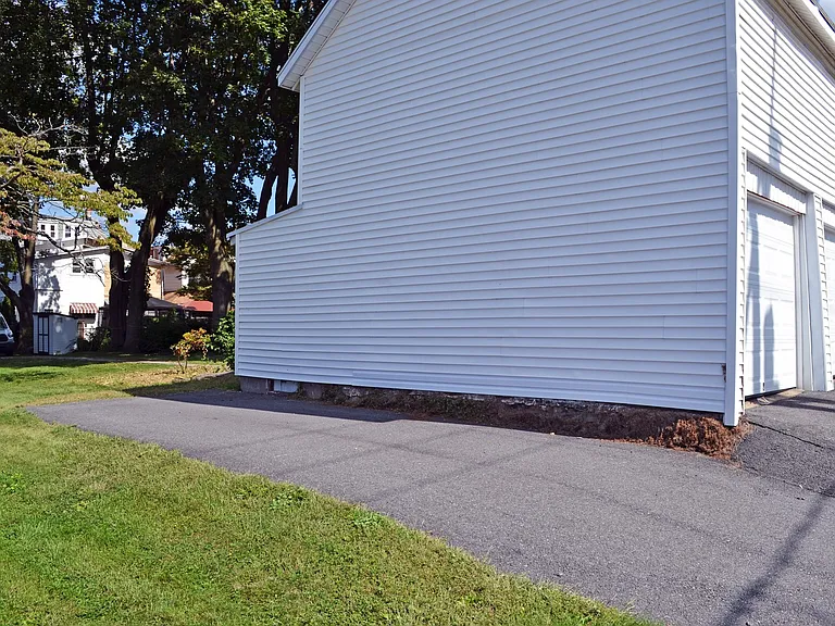 116 Philadelphia Ave — Photo 9