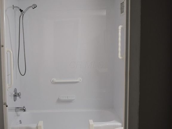 4th image of 1620 E Broad St #409