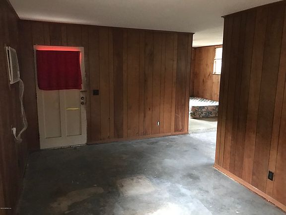 5th image of 6729 Crane Ave