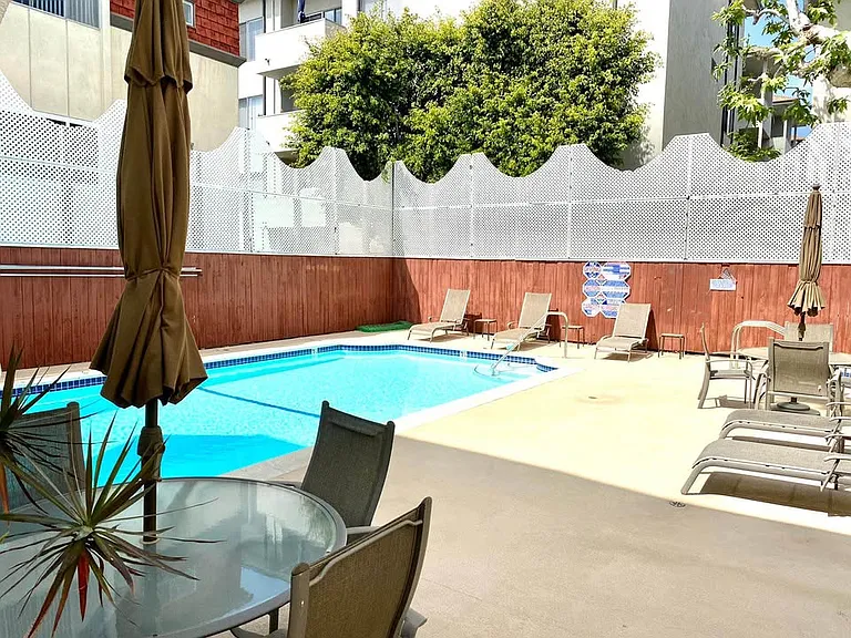 5625 Sumner Way #5625 — Photo 4