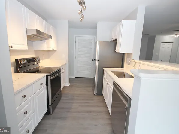 7502 Calderon Ct #265, Alexandria, VA 22306