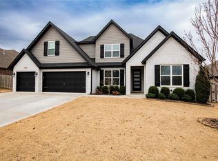 1730 Grace Pl, Bentonville, AR 72713