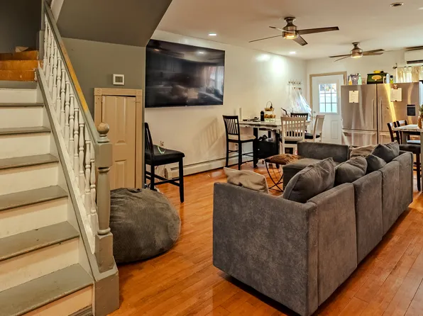 86 Van Siclen Avenue image 4 of 13