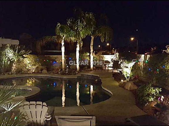3rd image of 4323 Lucas Ave
