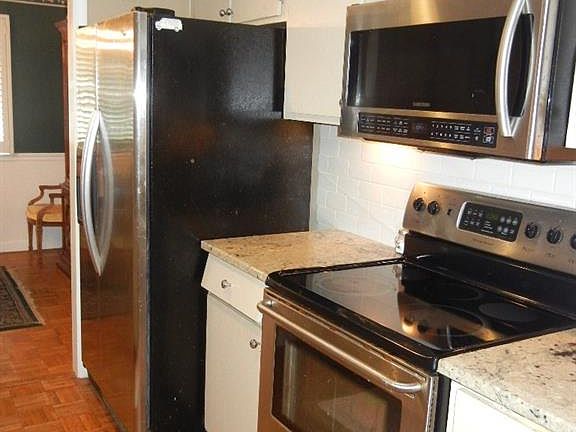 3rd image of 3002 Overton Dr APT B