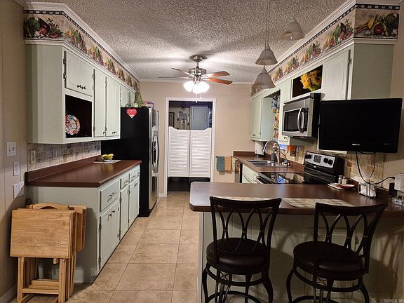 5th image of 210 Mockingbird Ln