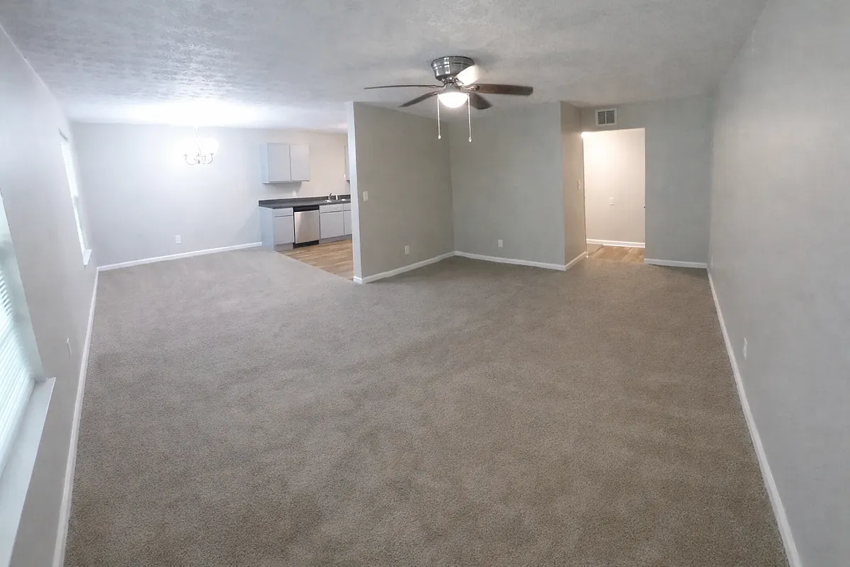 Living room/ Dining Room - 501 Cedar Springs Pl #20