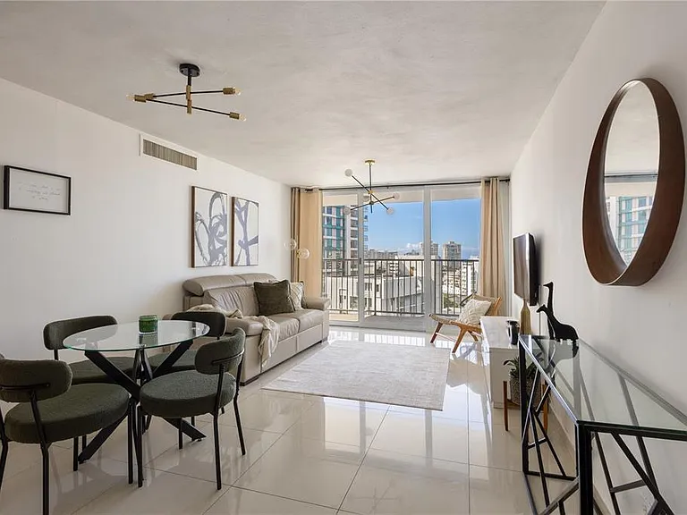 1607 Ponce De Leon #1011 — Photo 3