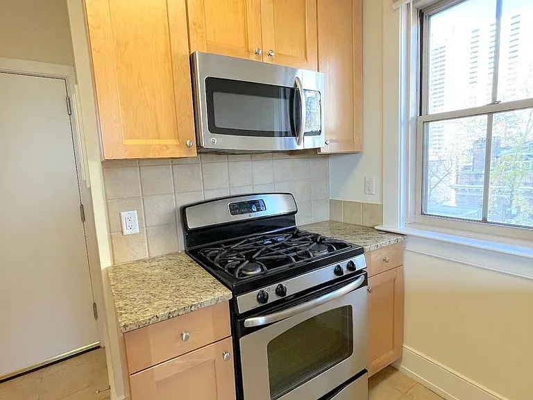 Delancey Place — Photo 41