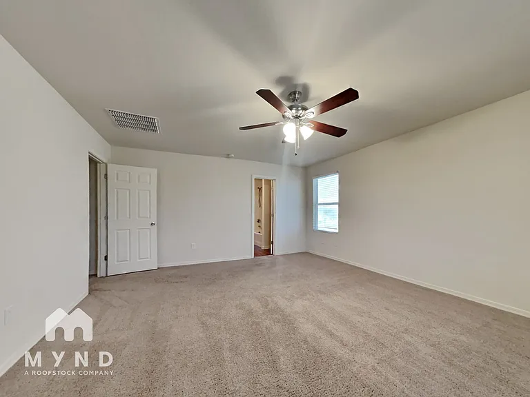 1669 E Prickly Pear Pl — Photo 10