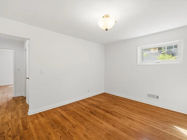 101 Pershing Rd — Photo 14