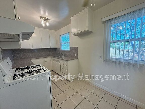 5th image of 627 1/2 W Glenoaks Blvd