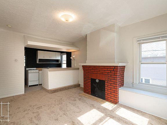 2nd image of 1223-1225 Forsythe Ave #1225.5