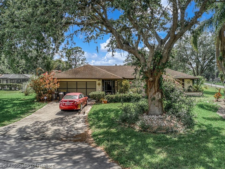 1st image of 333 Oak Knolls Cir