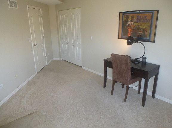 4th image of 845 E 22nd St APT 410