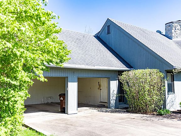 4th image of 7363 Riverby Dr