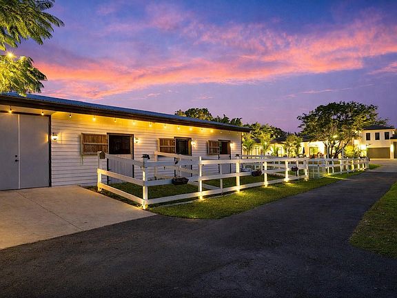 4th image of 13500 Stirling Road