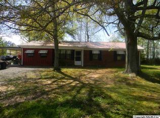 8 Section Line Rd, Somerville, AL 35670