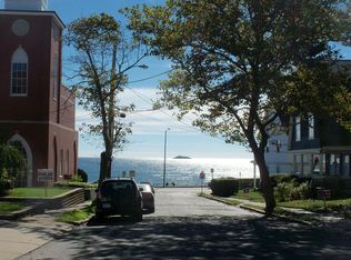 27 Kings Beach Rd, Lynn, MA 01902