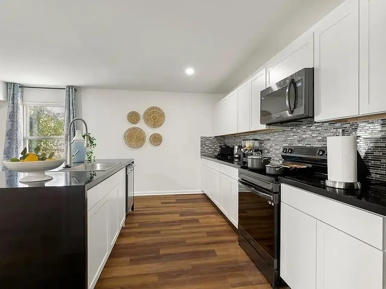 3516 Southmore Blvd — Photo 4